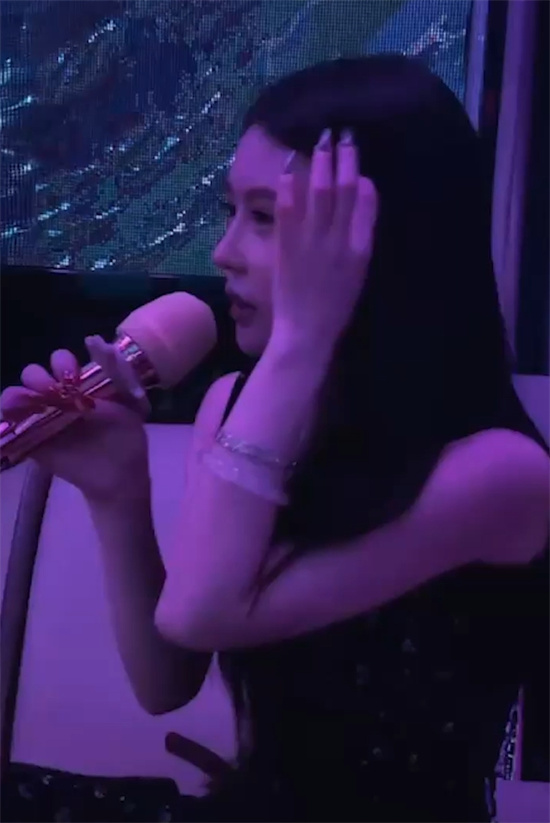 17085