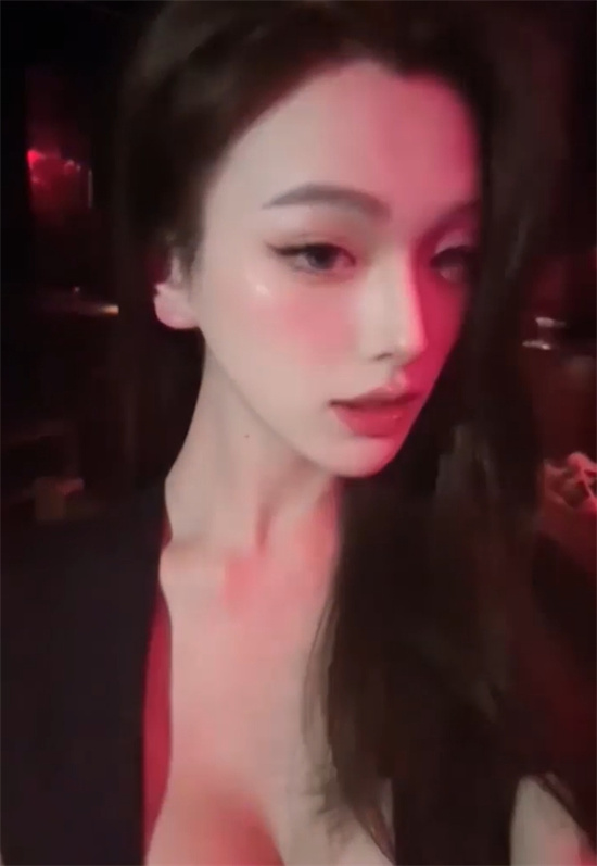 18097