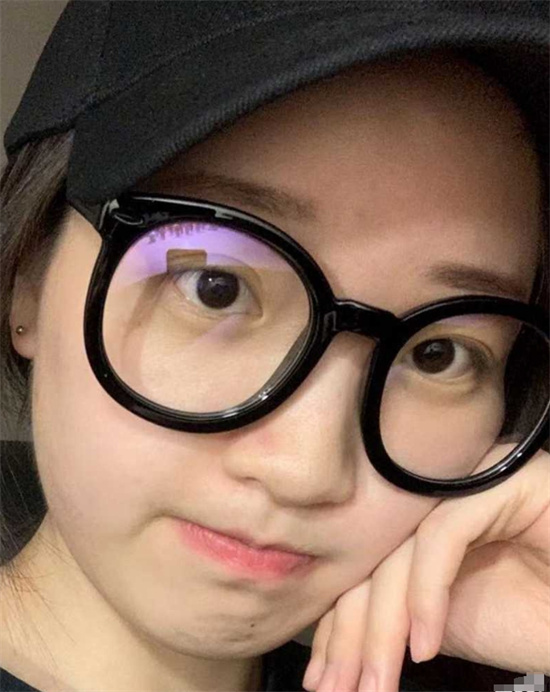 18111