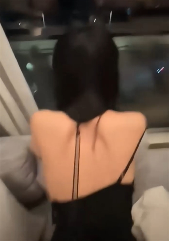 19064